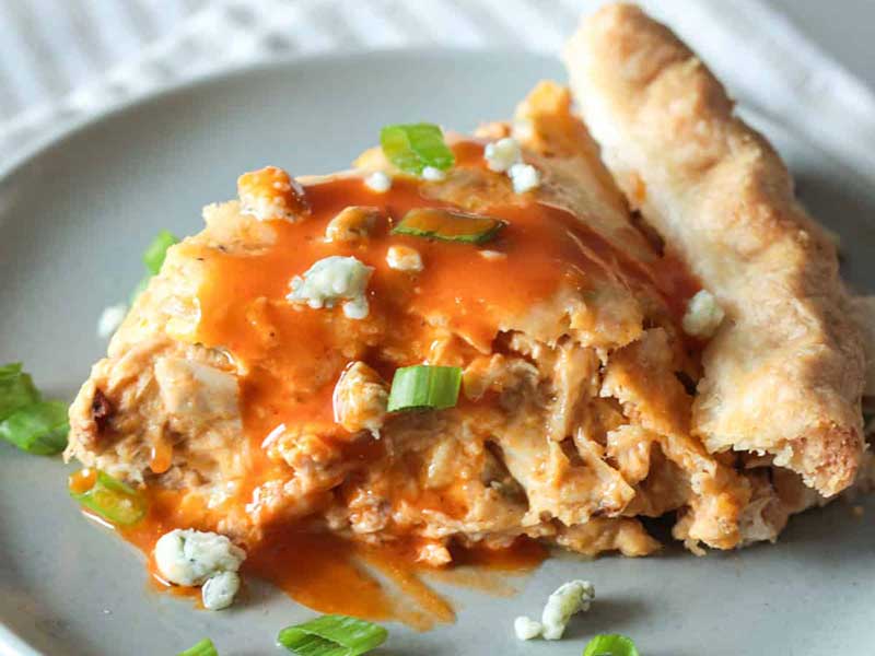 Buffalo Chicken Mac and Cheese Pot Pie